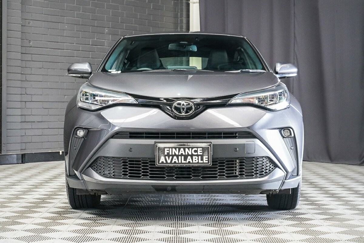 Toyota C-hr image 3