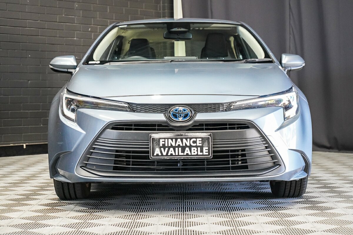 Toyota Corolla image 3