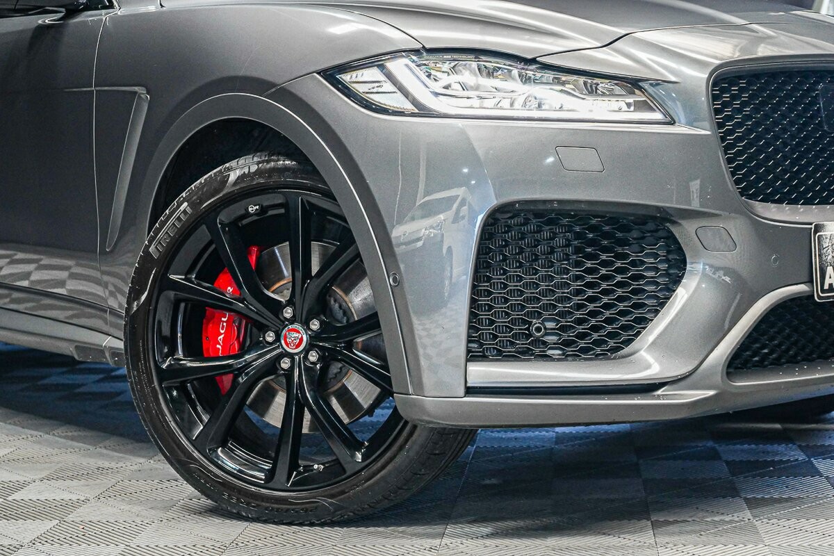 Jaguar F-pace image 2