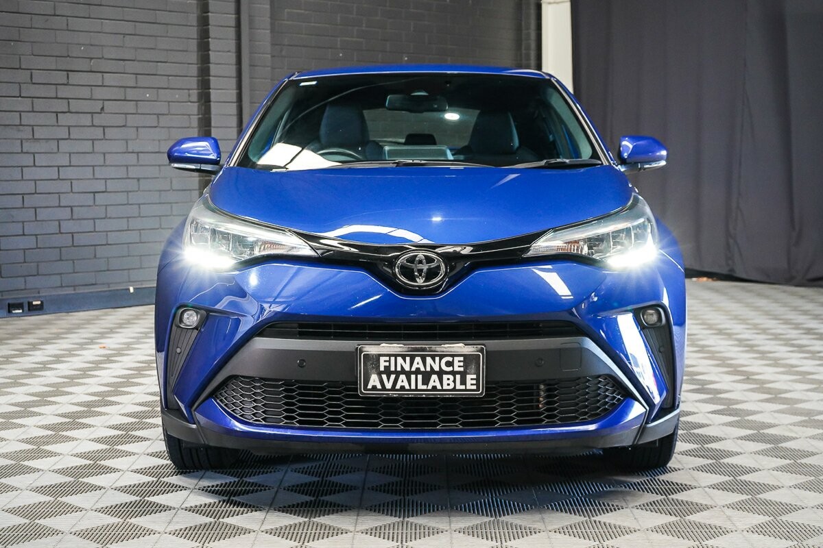 Toyota C-hr image 3
