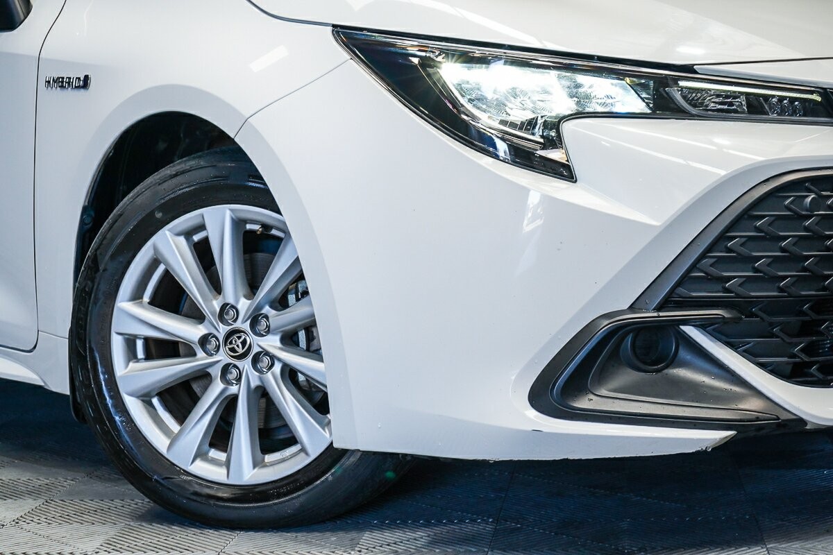 Toyota Corolla image 2