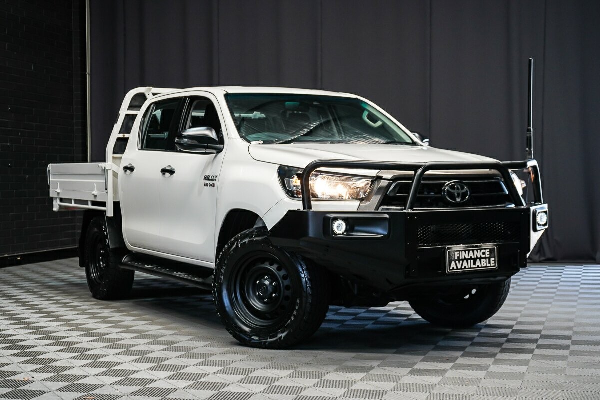 Toyota Hilux image 1