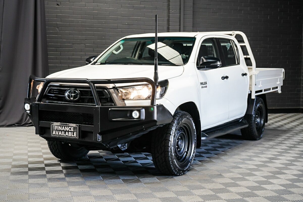 Toyota Hilux image 4
