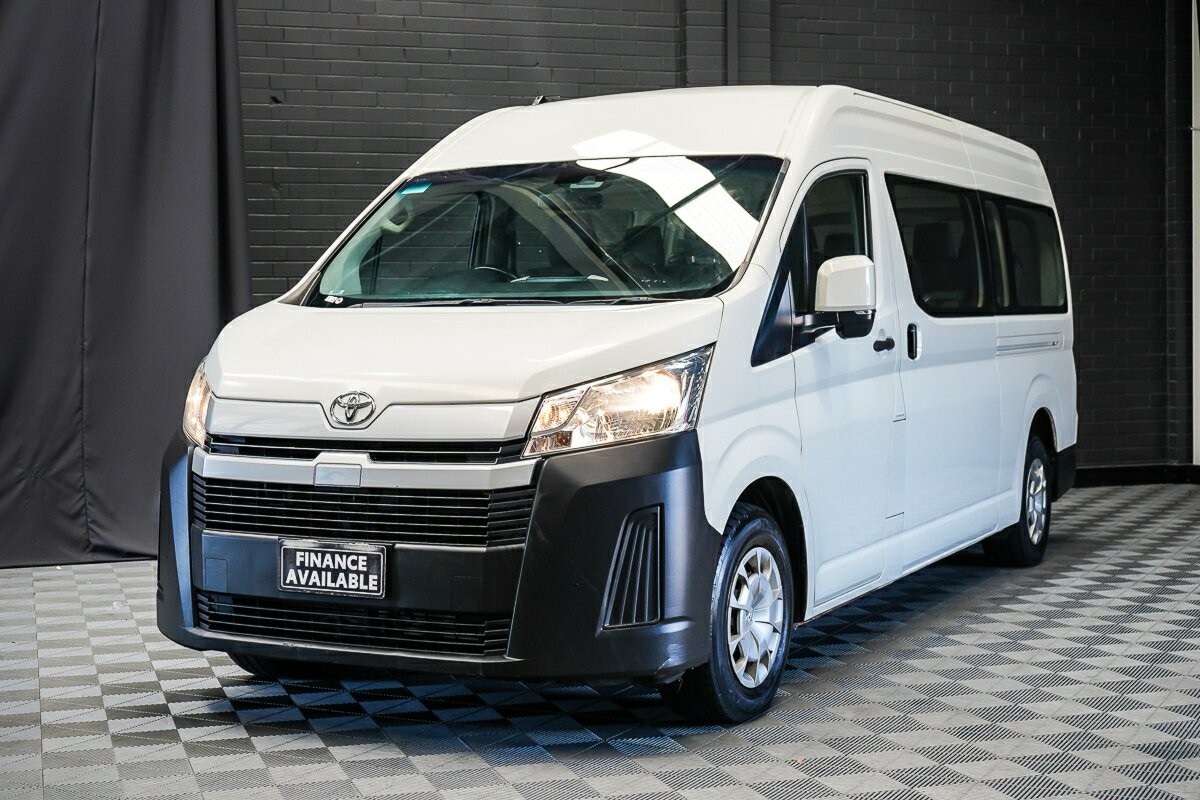 Toyota Hiace image 4