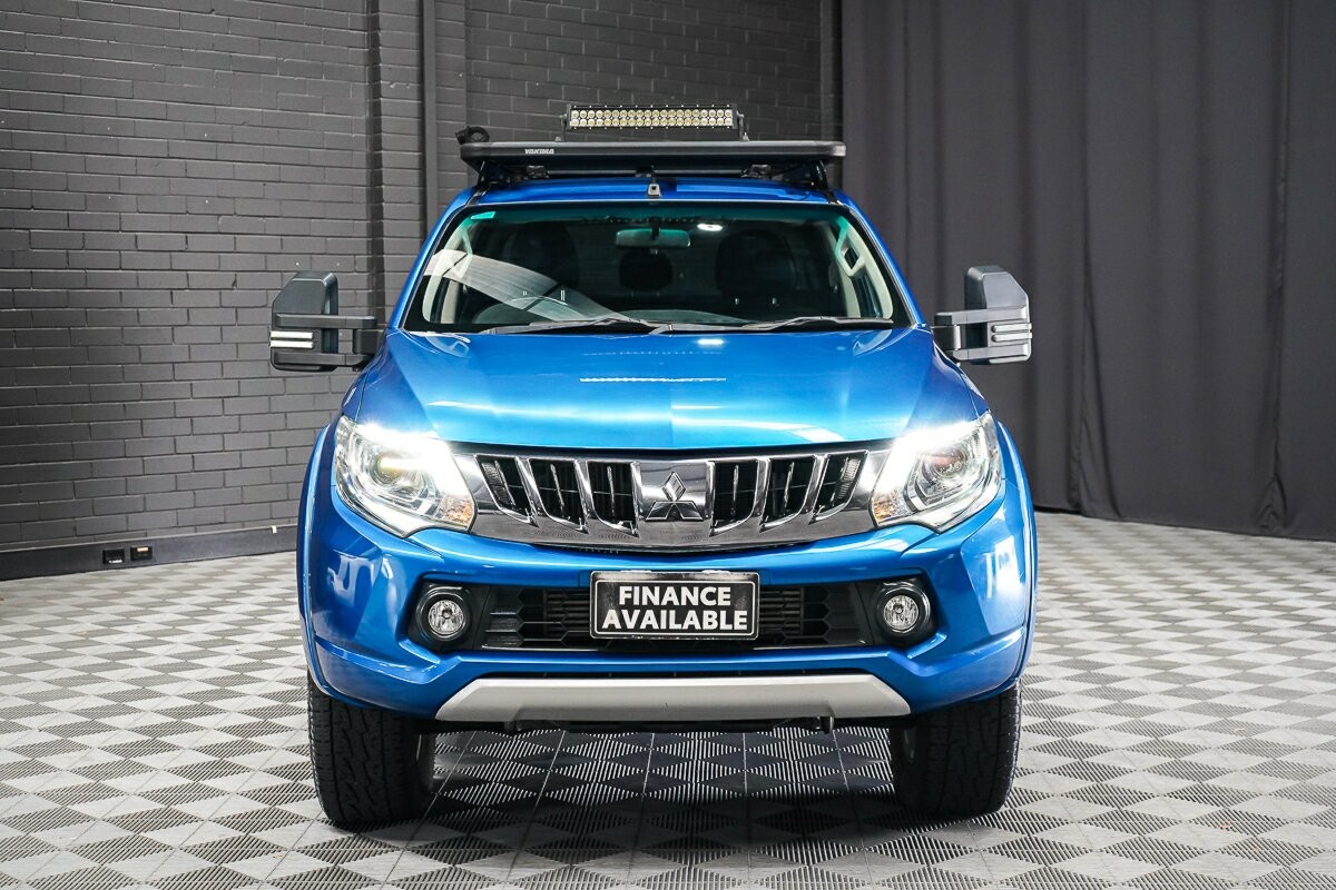 Mitsubishi Triton image 3