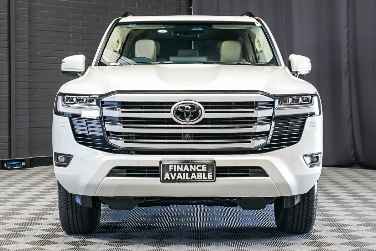 Toyota Landcruiser image 3