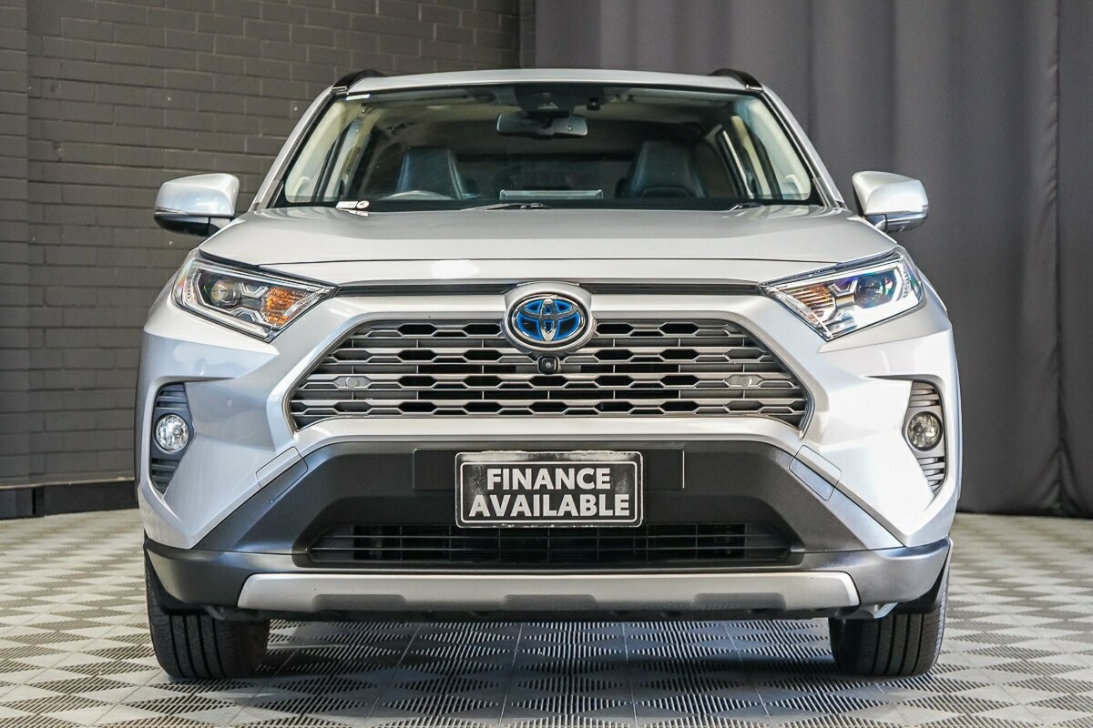 Toyota Rav4 image 3