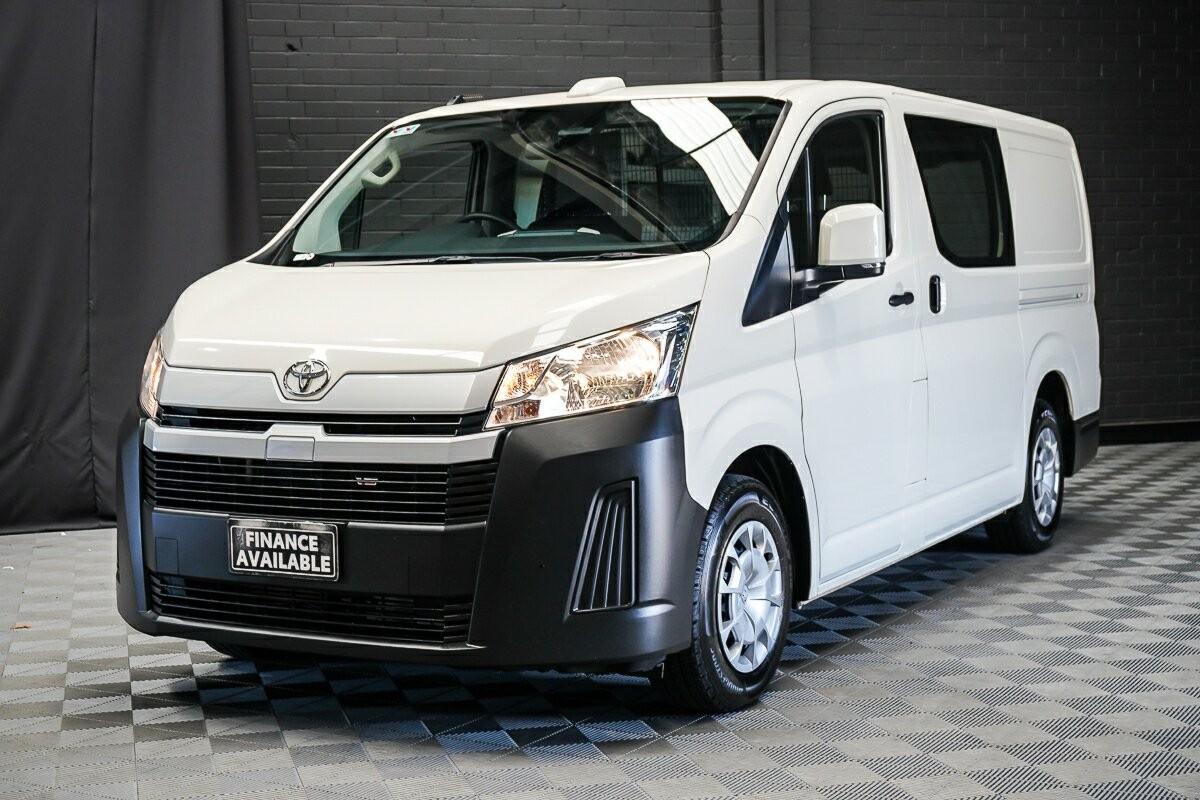 Toyota Hiace image 4