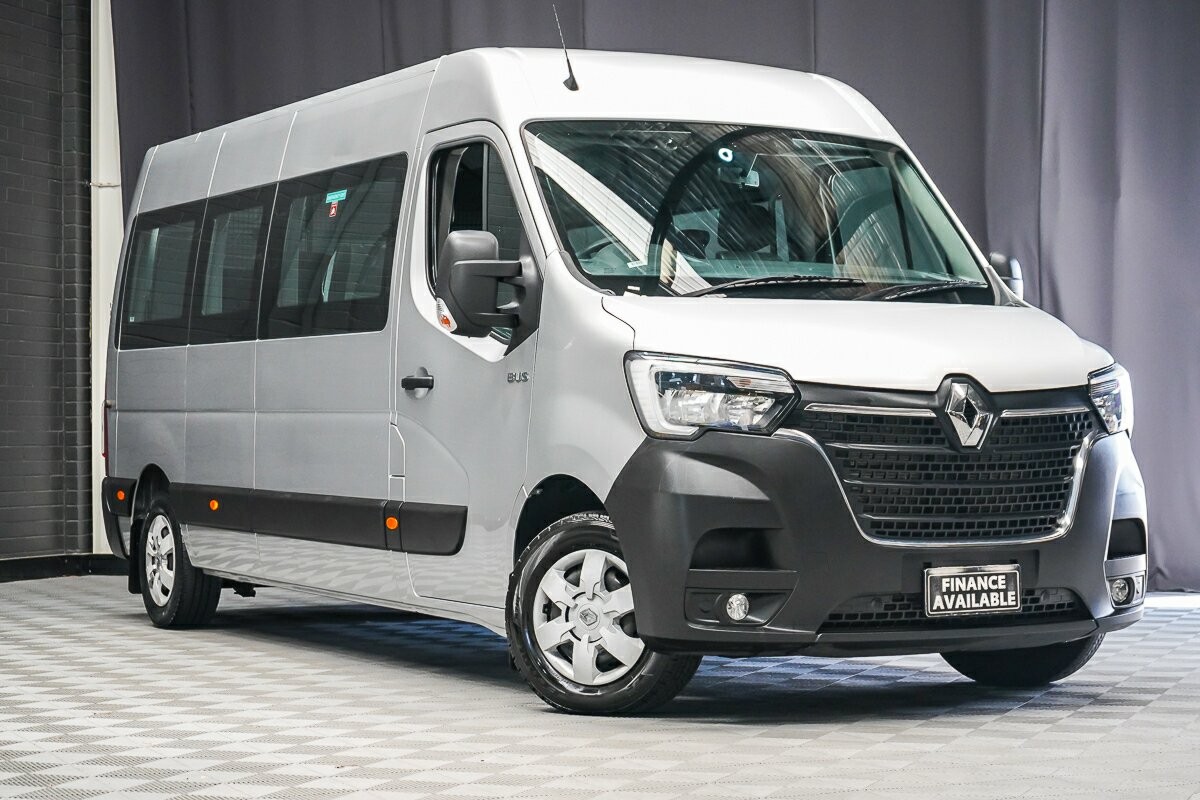 Renault Master image 1