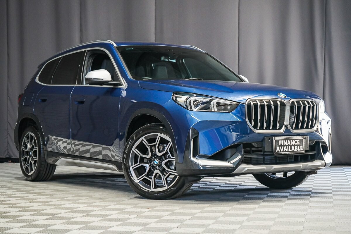 BMW X1 image 1