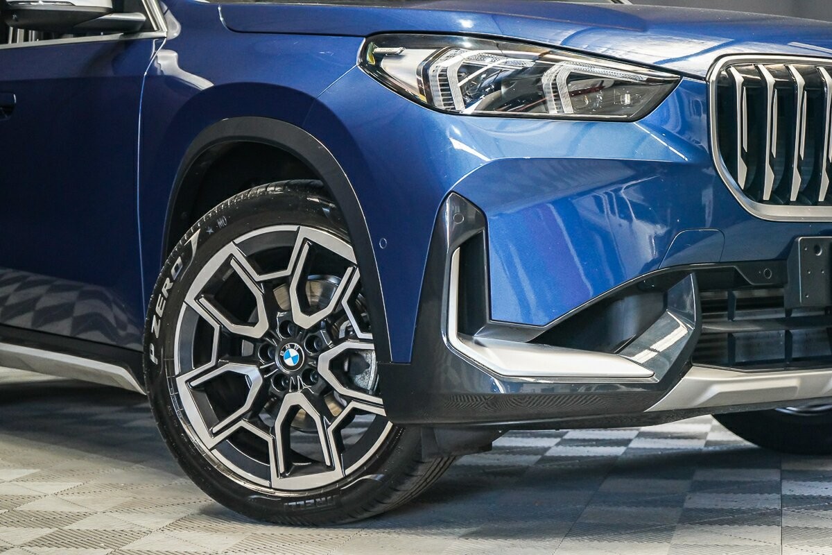 BMW X1 image 2