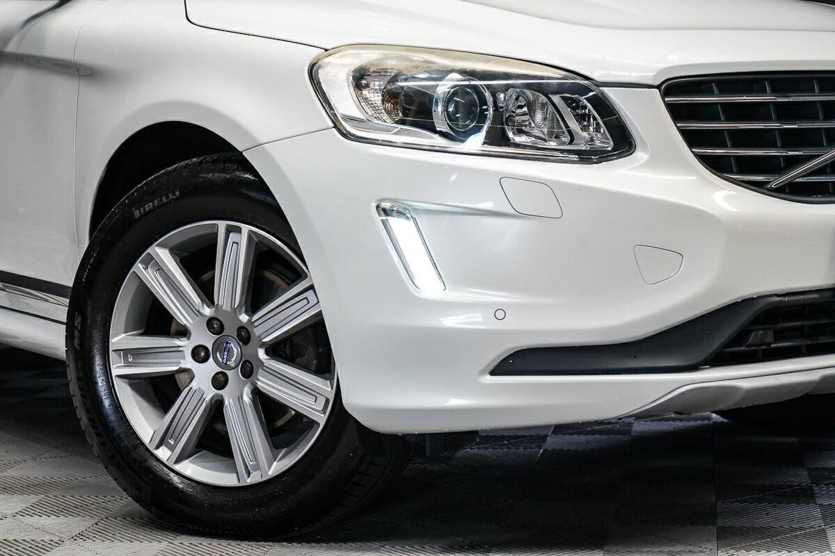 Volvo Xc60 image 2