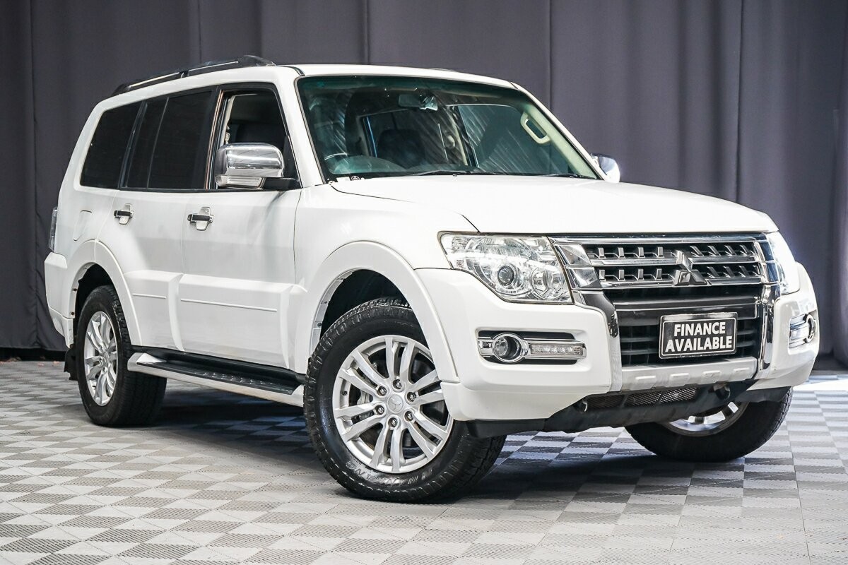 Mitsubishi Pajero image 1
