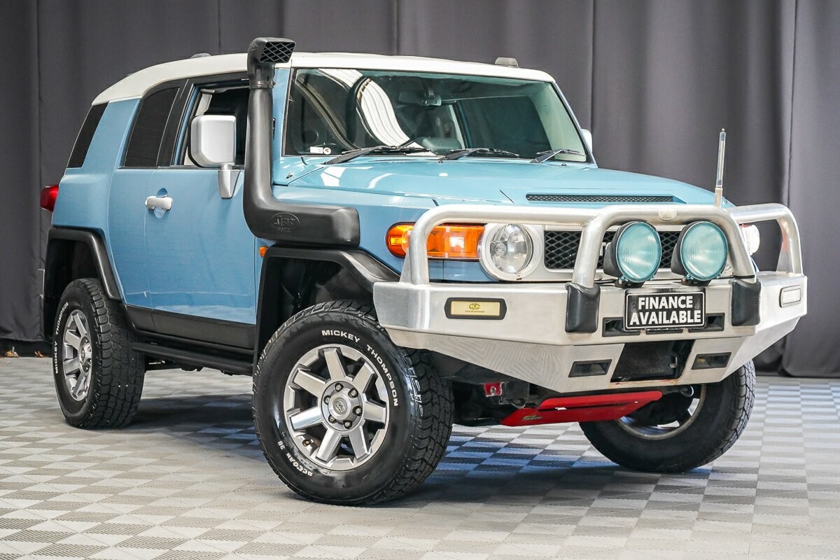 Toyota Fj Cruiser image 1