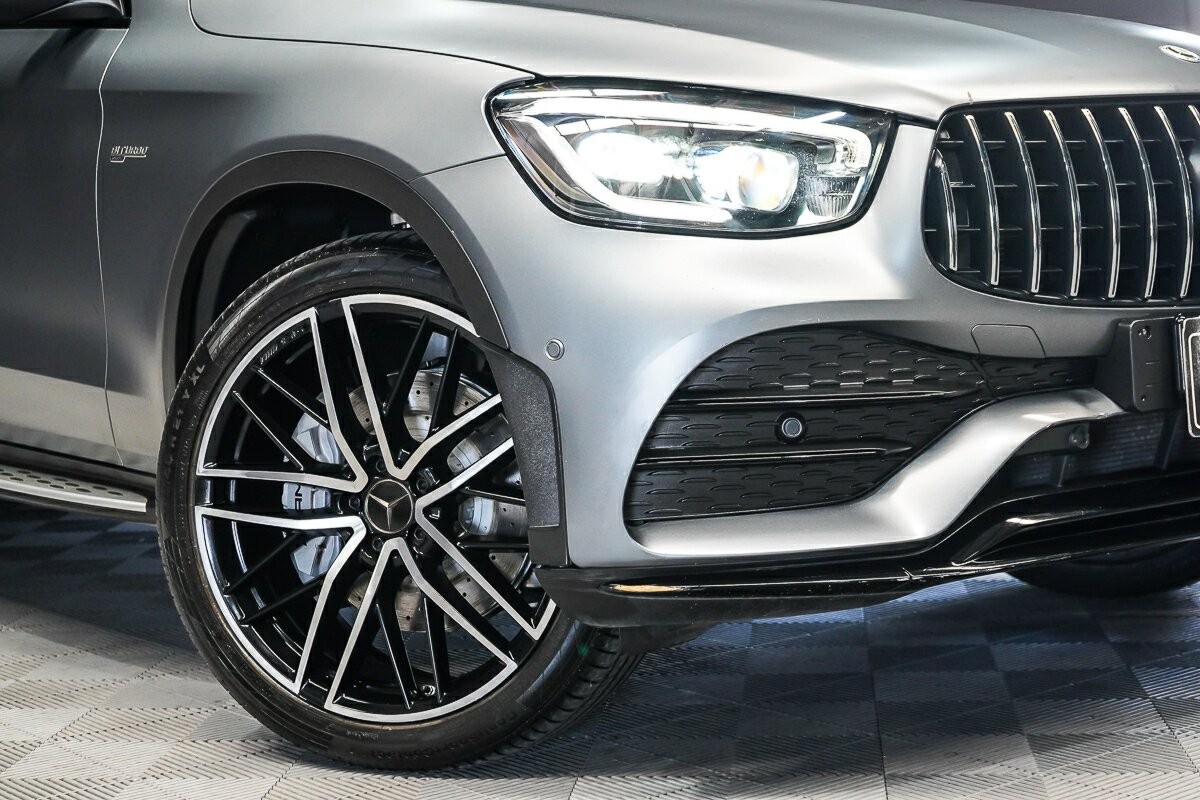 Mercedes Benz Glc-class image 2