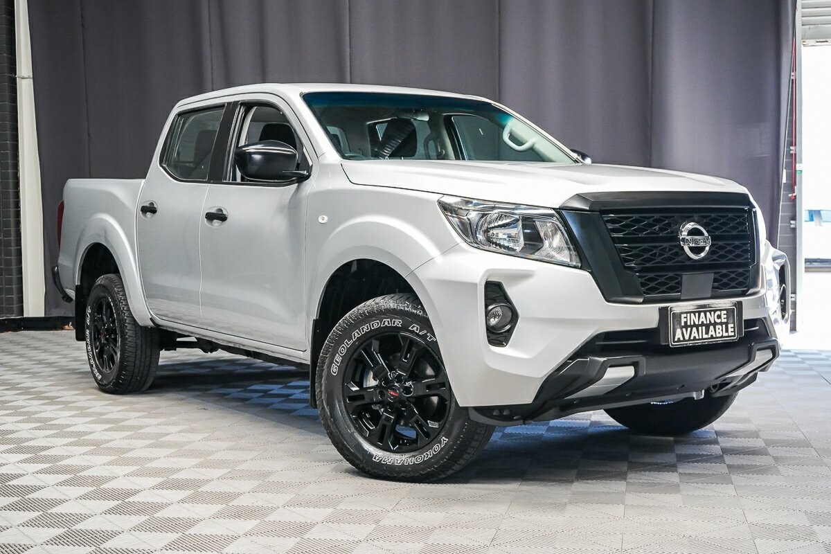 Nissan Navara image 1