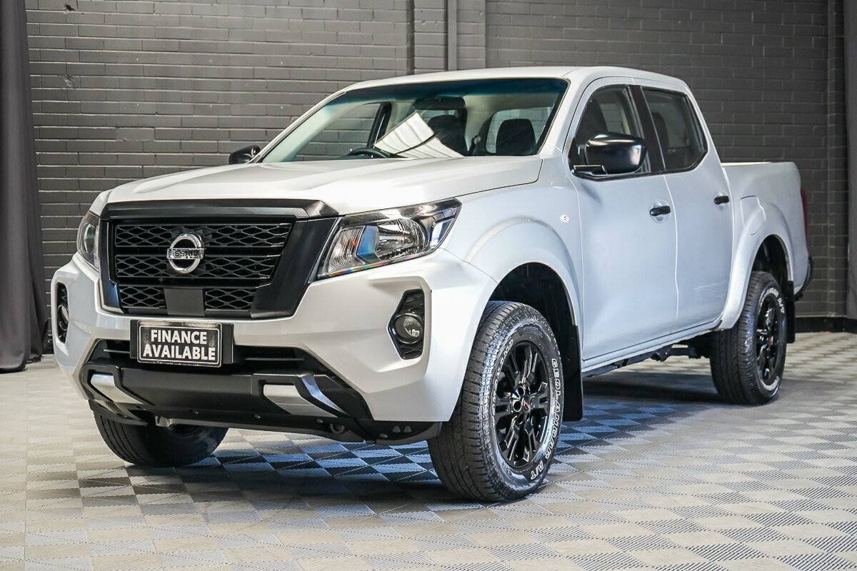Nissan Navara image 4