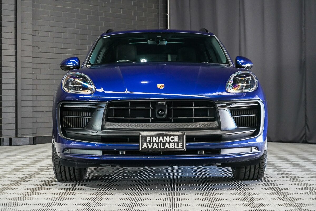 Porsche Macan image 3