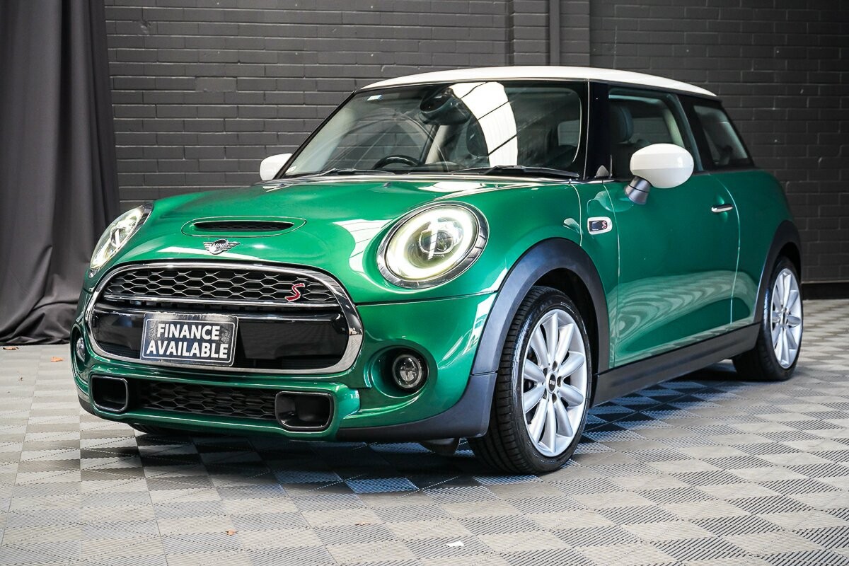 Mini Hatch image 4