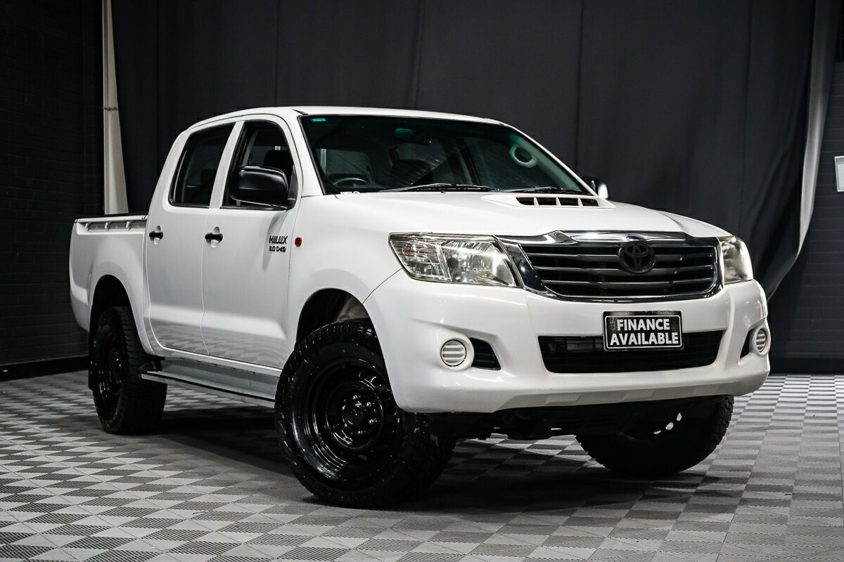 Toyota Hilux image 1