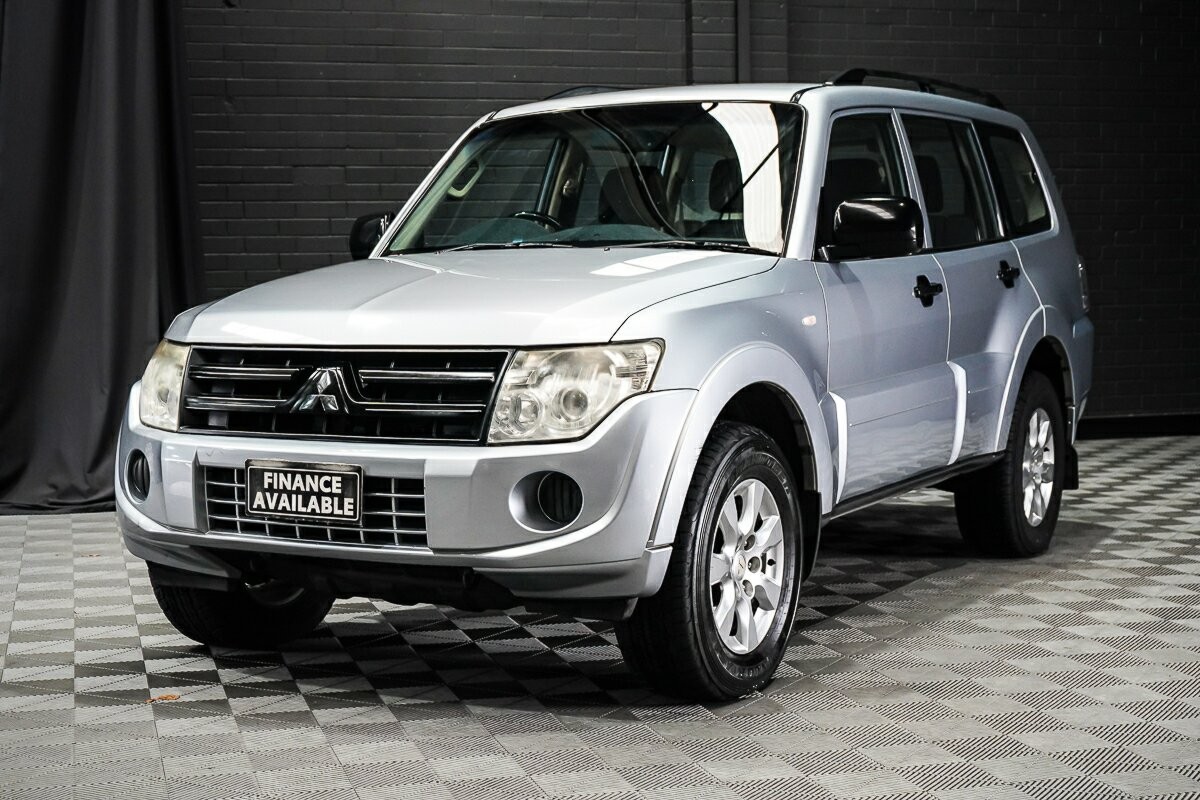 Mitsubishi Pajero image 4