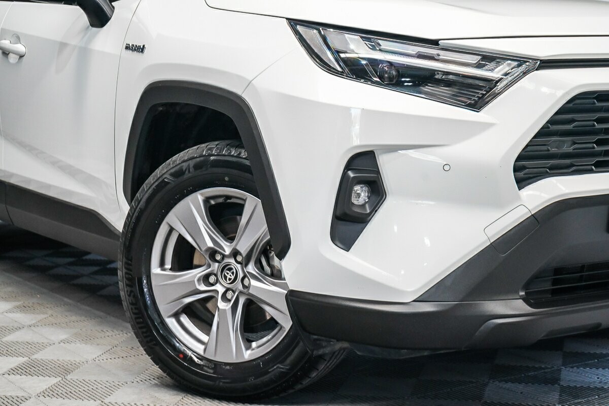 Toyota Rav4 image 2