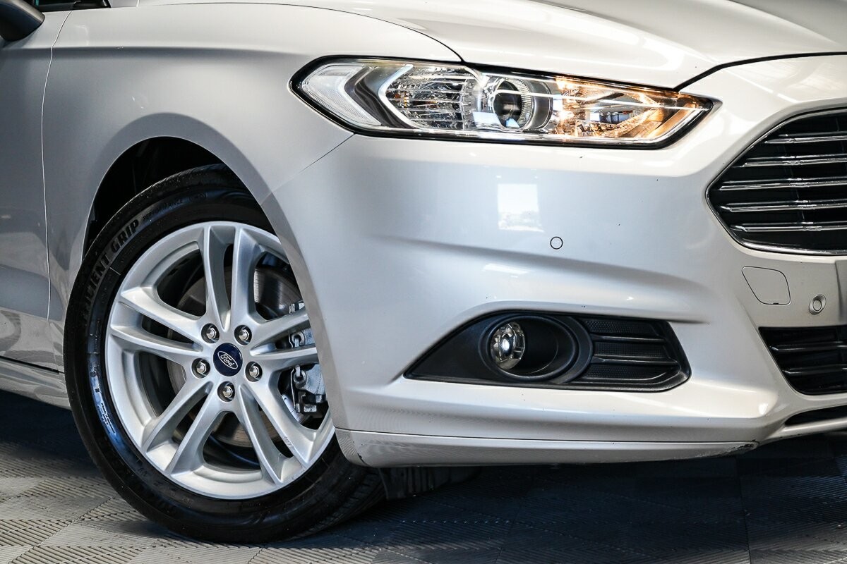 Ford Mondeo image 2