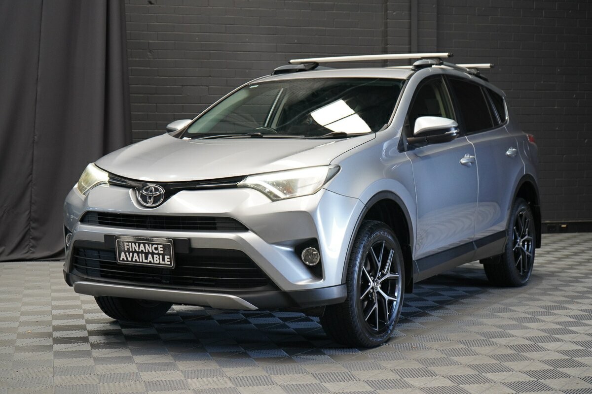 Toyota Rav4 image 4