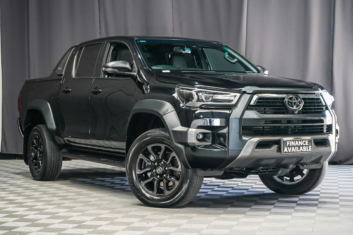 Toyota Hilux image 1