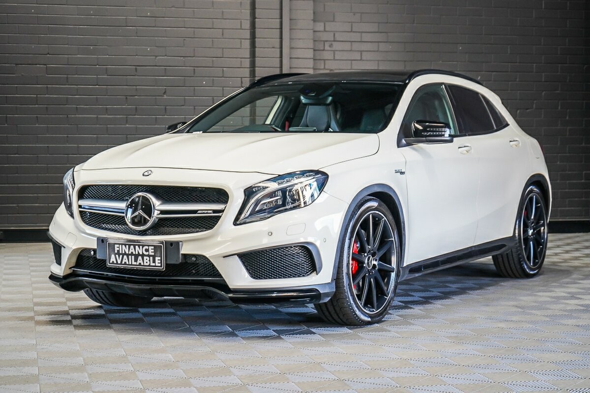 Mercedes Benz Gla-class image 4