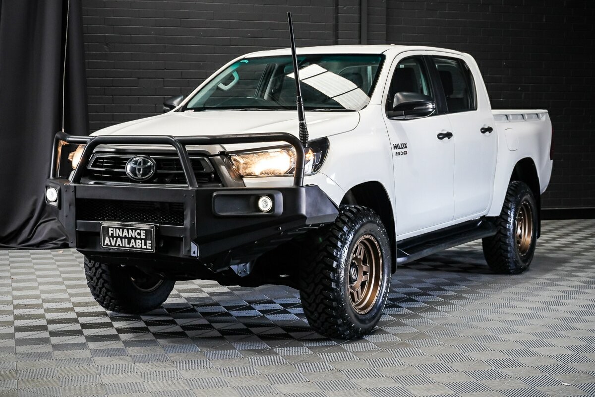 Toyota Hilux image 4