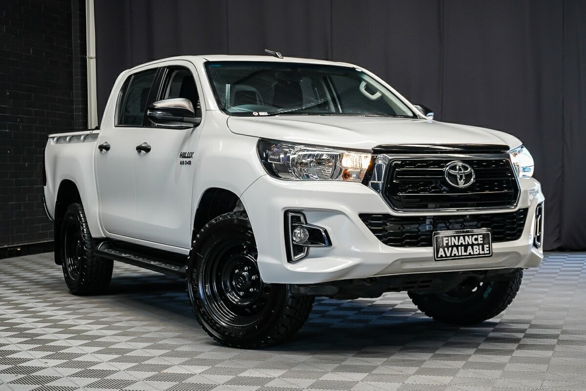 Toyota Hilux image 1