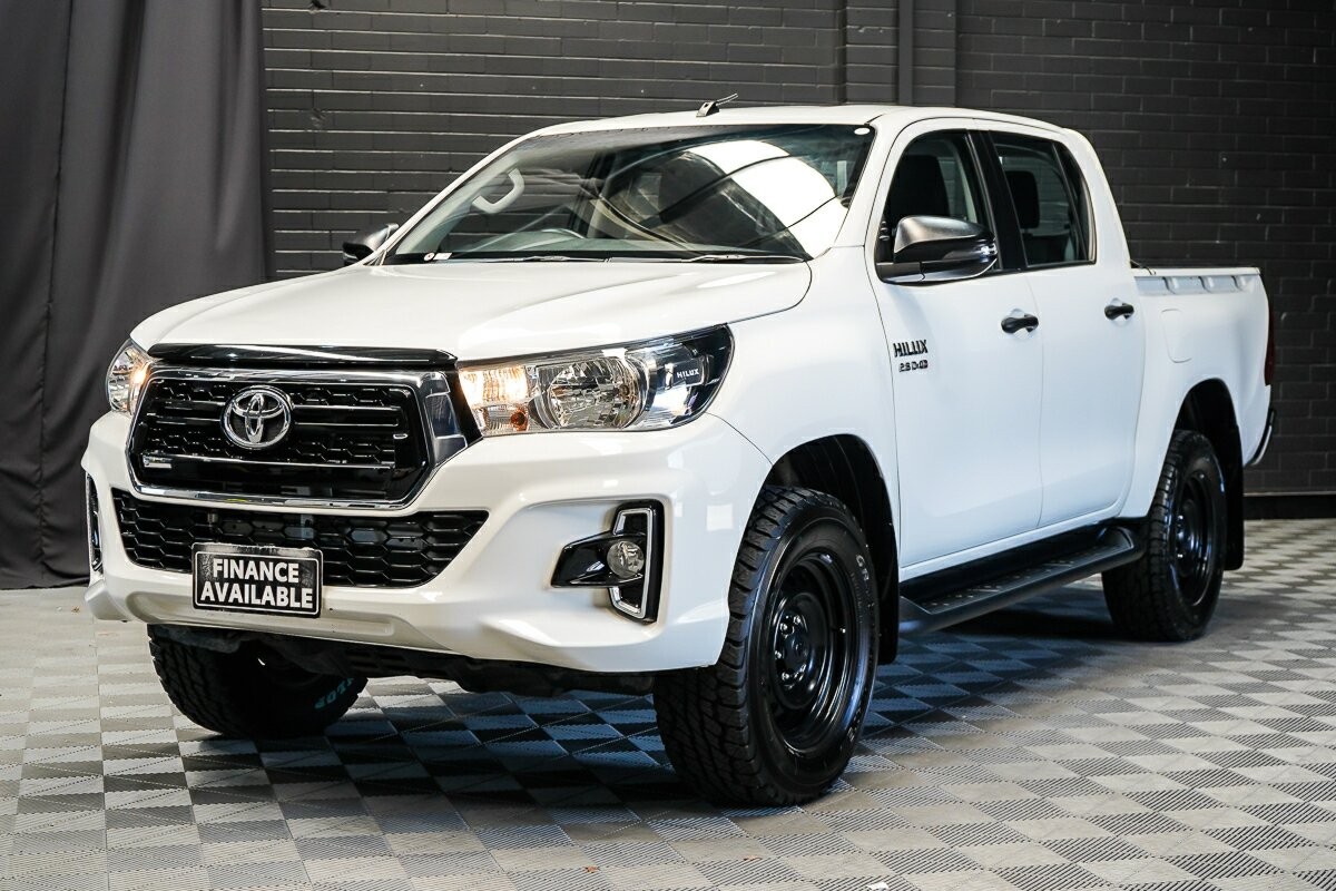 Toyota Hilux image 4
