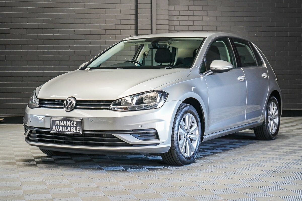 Volkswagen Golf image 4