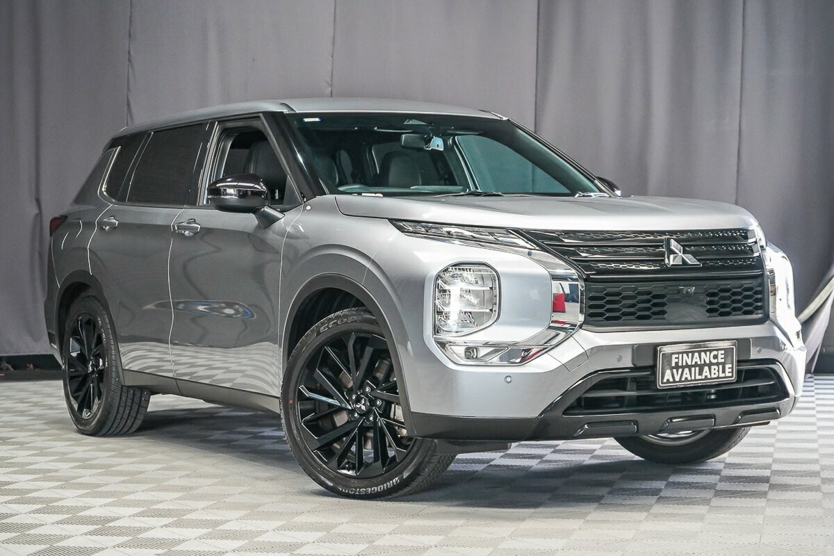 Mitsubishi Outlander image 1