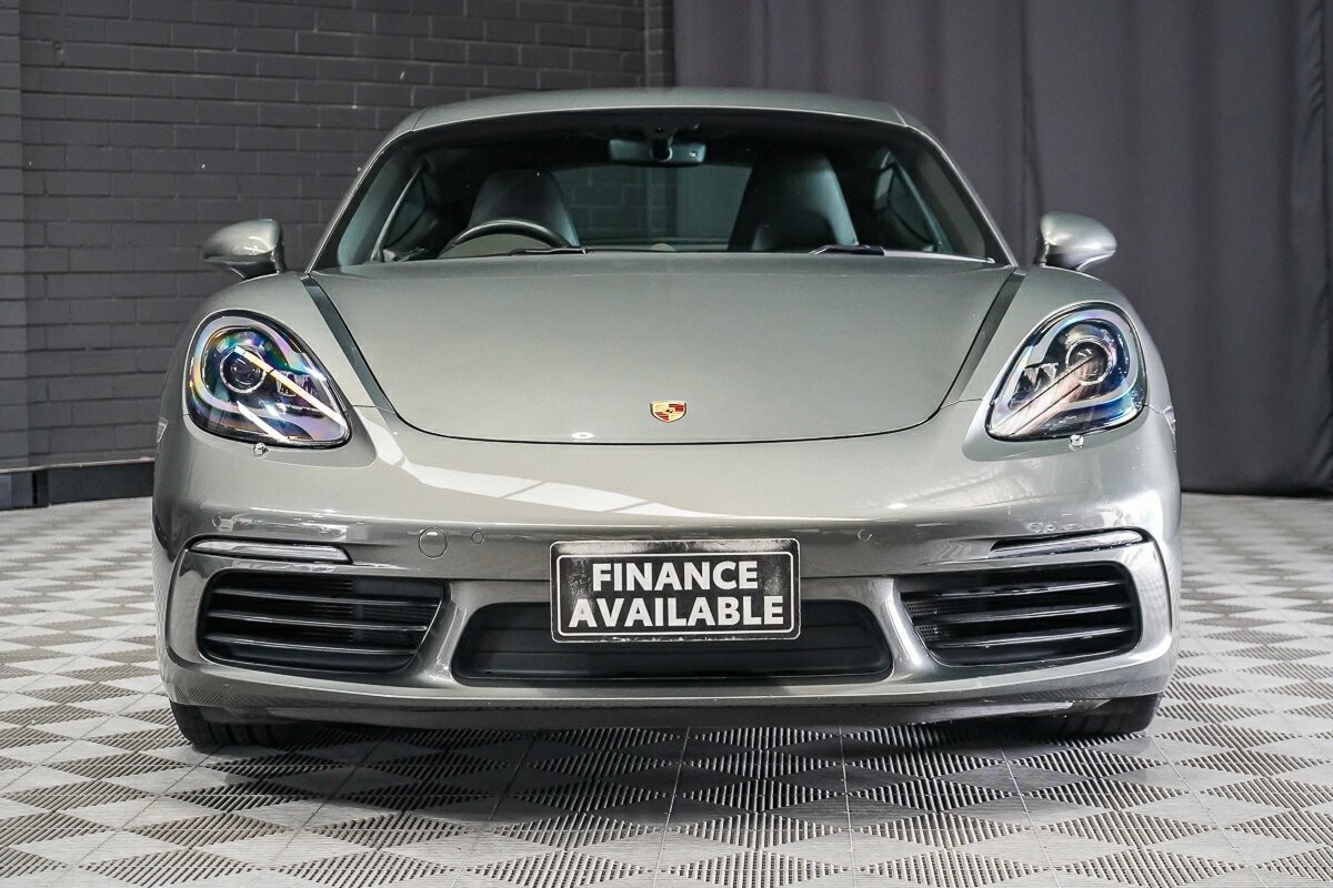 Porsche 718 image 3