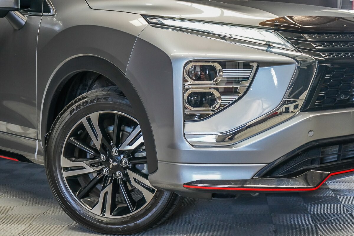 Mitsubishi Eclipse Cross image 2