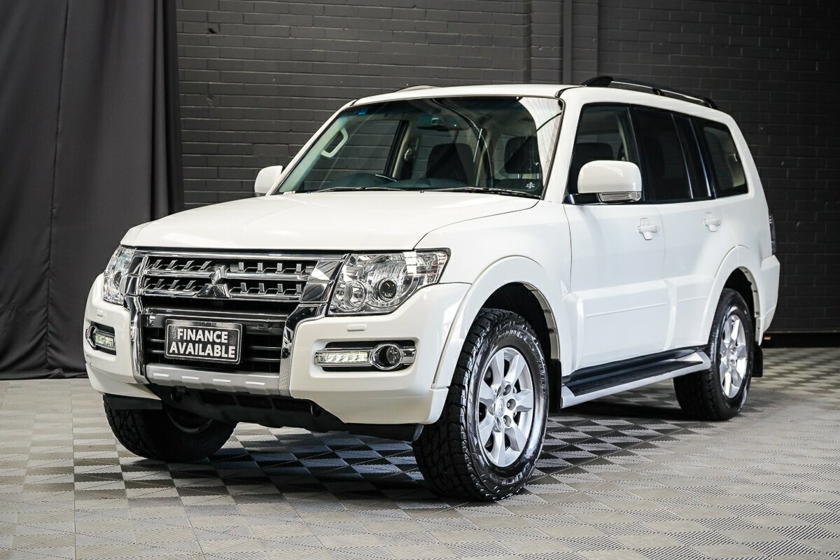 Mitsubishi Pajero image 4