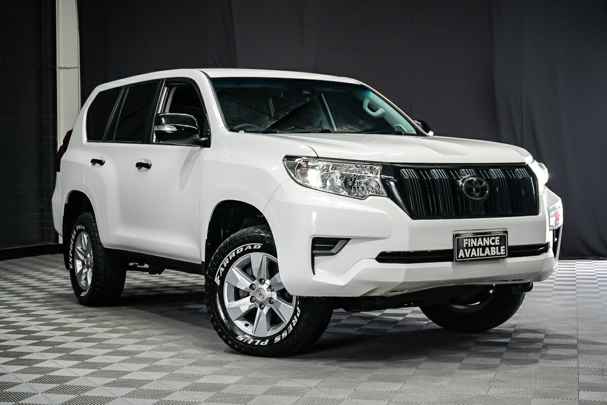 Toyota Landcruiser Prado image 1