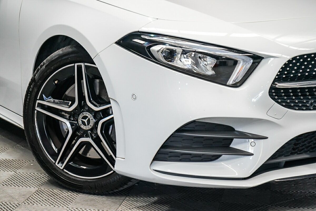 Mercedes Benz A-class image 2
