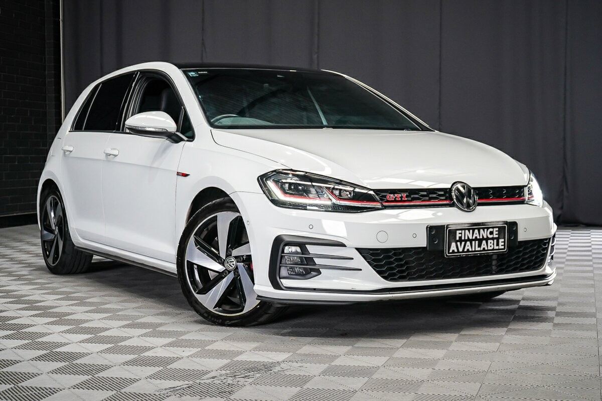 Volkswagen Golf image 1