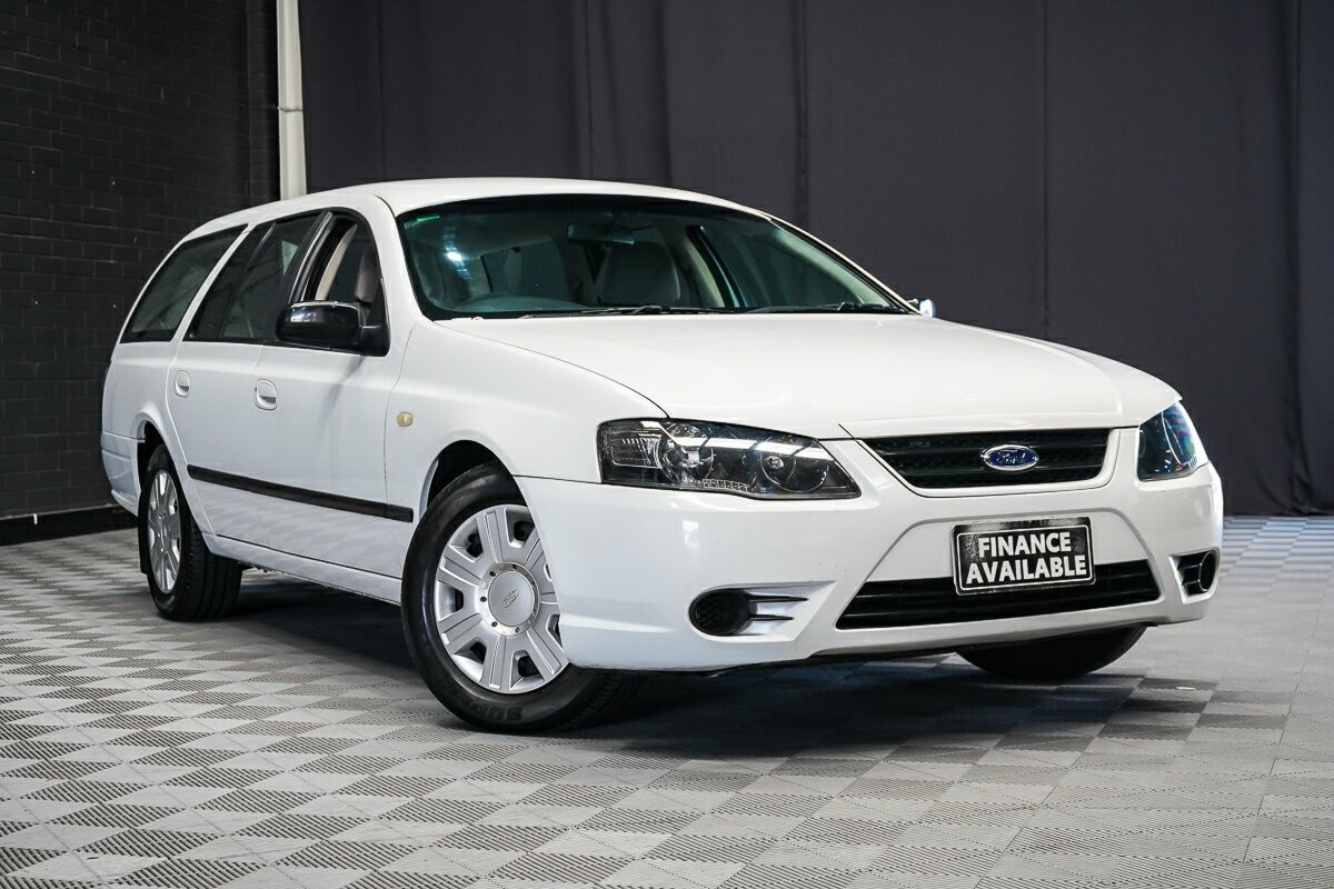 Ford Falcon image 1