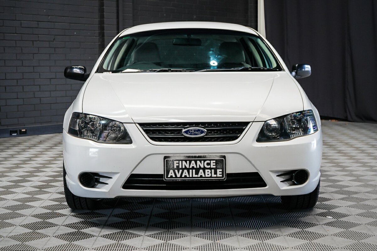 Ford Falcon image 3