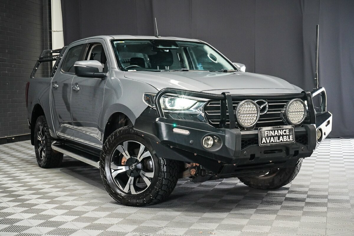 Mazda Bt-50 image 1