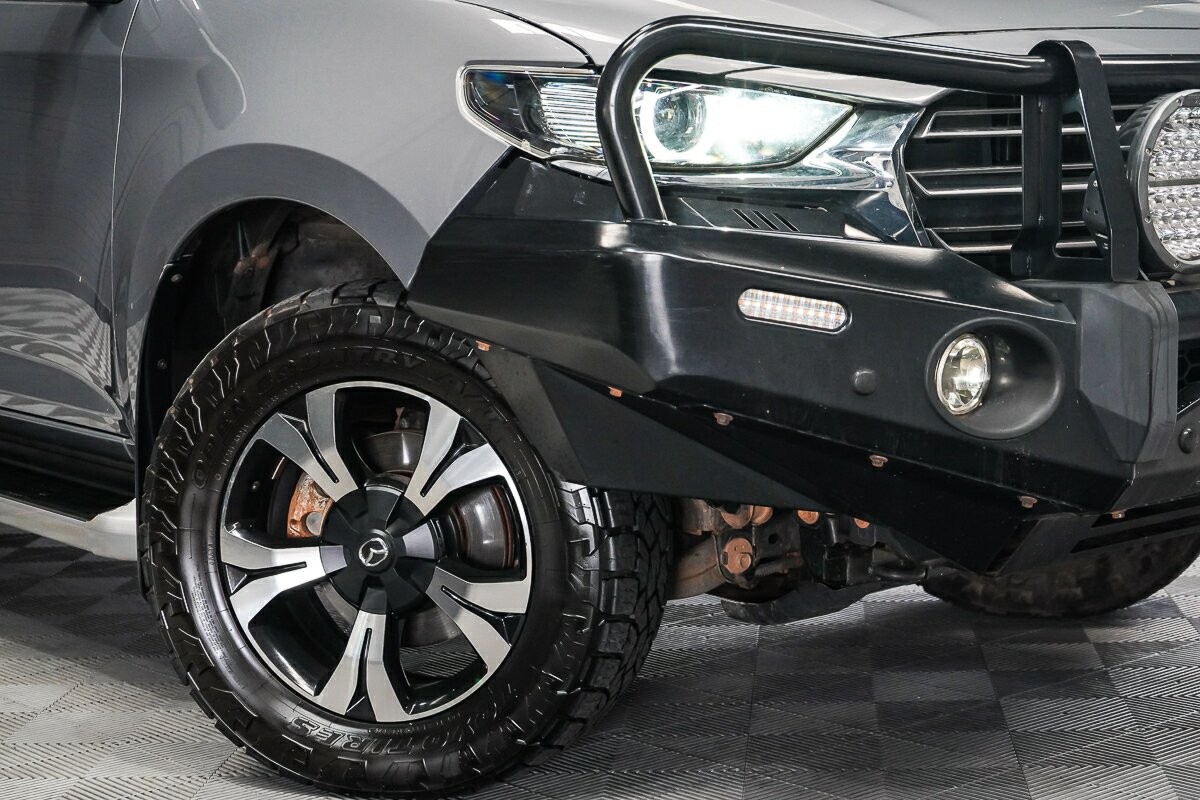 Mazda Bt-50 image 2