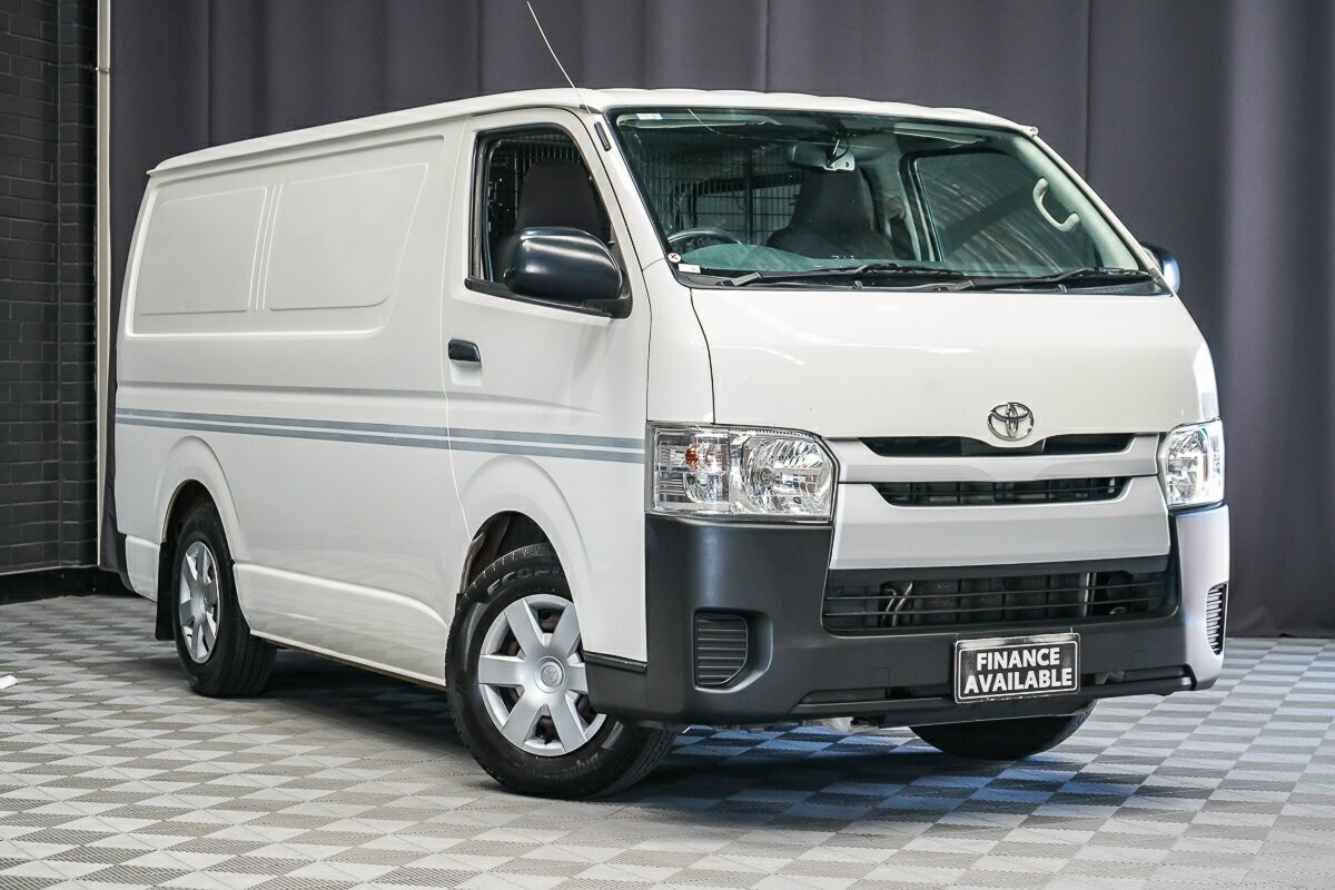 Toyota Hiace image 1
