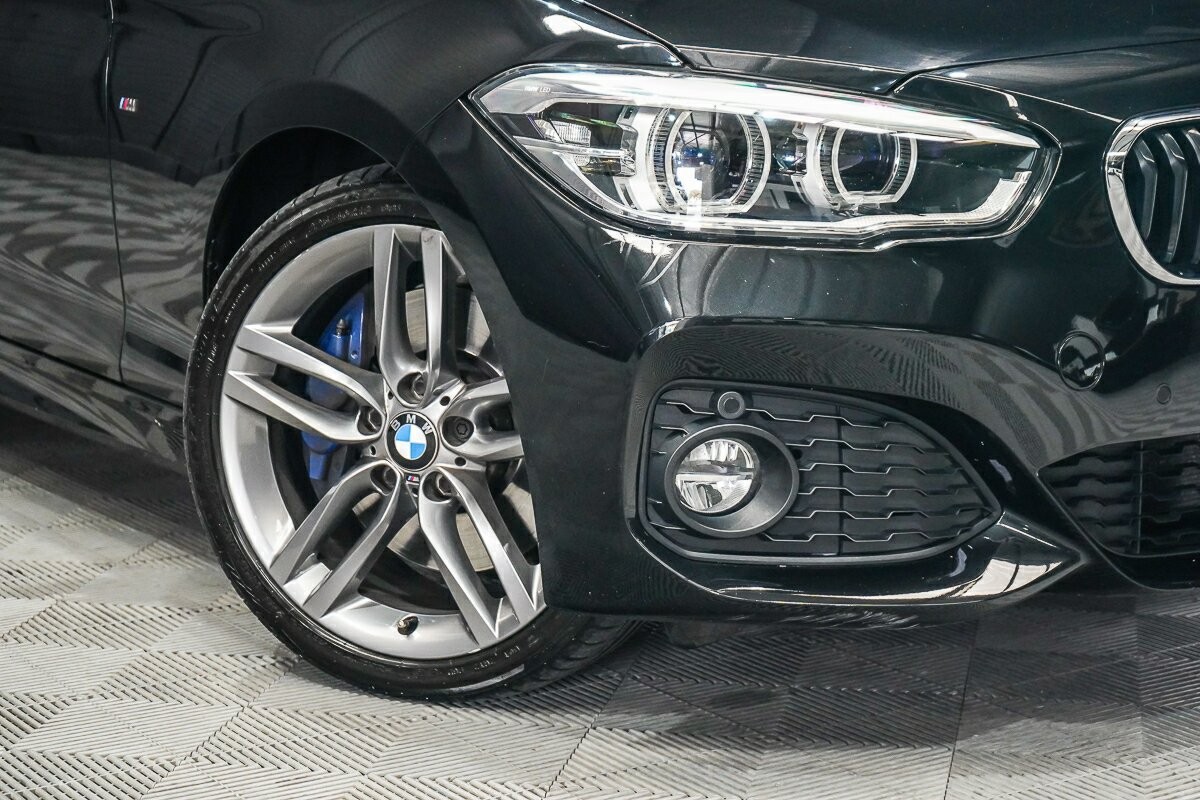 BMW 1 Series image 2