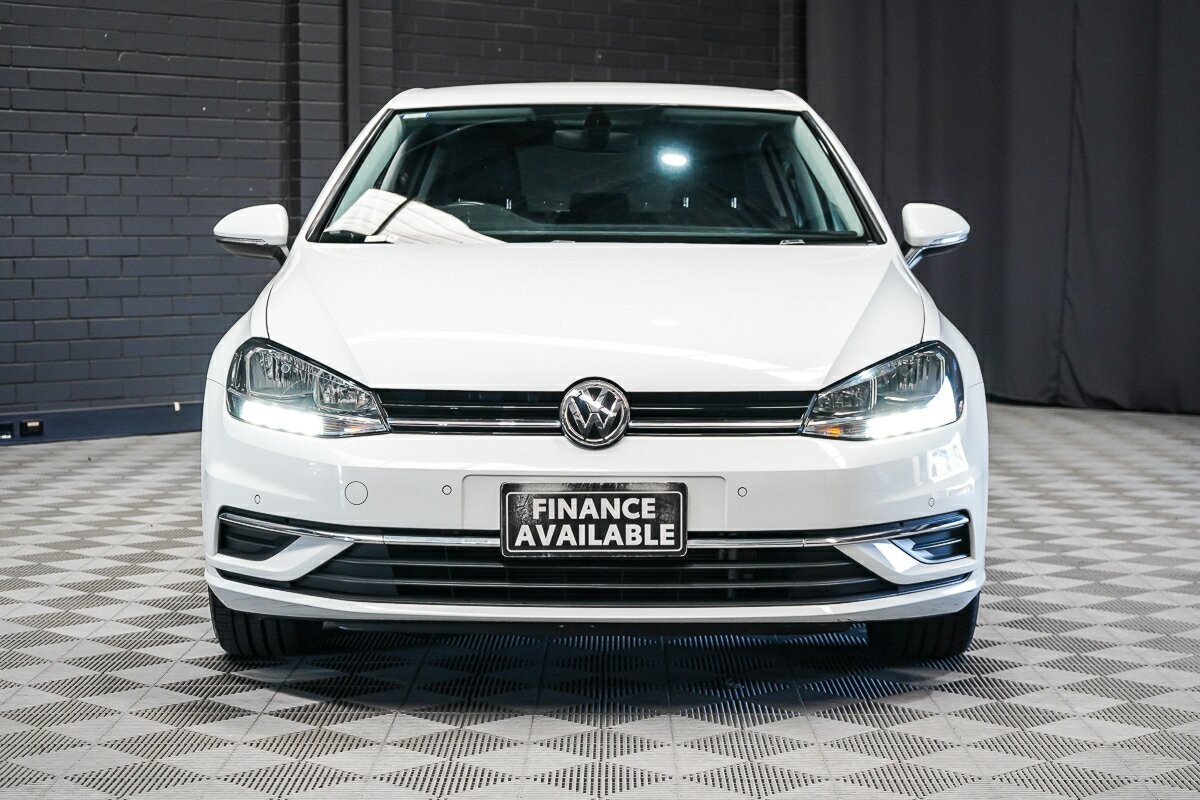 Volkswagen Golf image 3