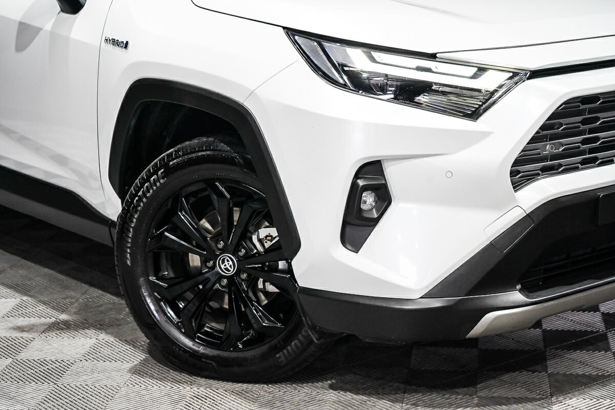 Toyota Rav4 image 2