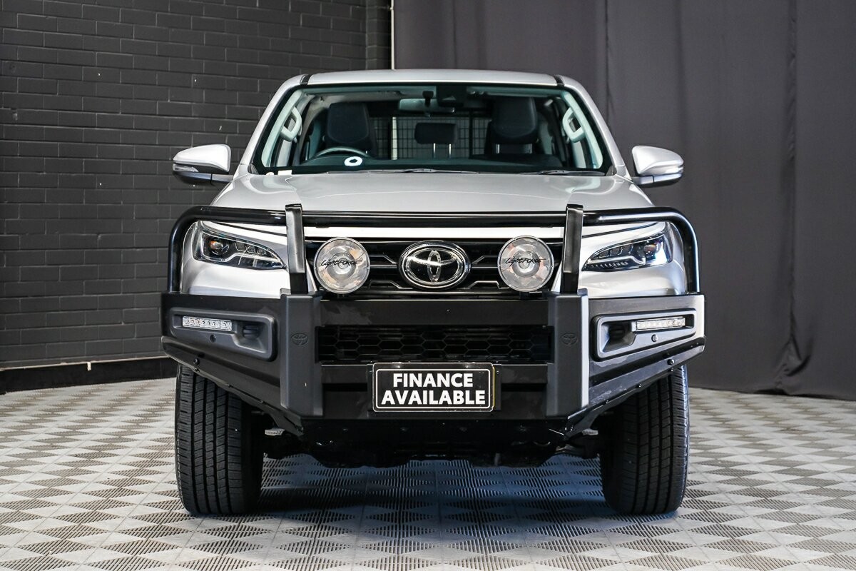 Toyota Fortuner image 3